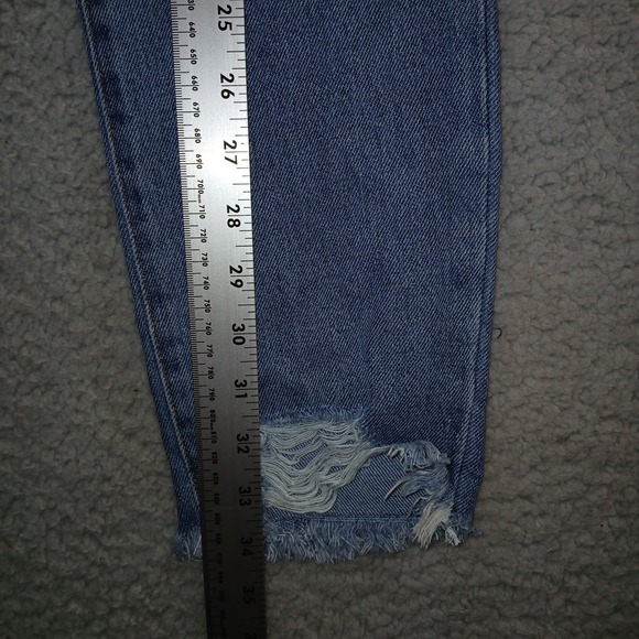 NEW Sincerely Jules Women's Light Wash Classic Rise Crop Straight Jeans - 1/25 - Picture 9 of 12